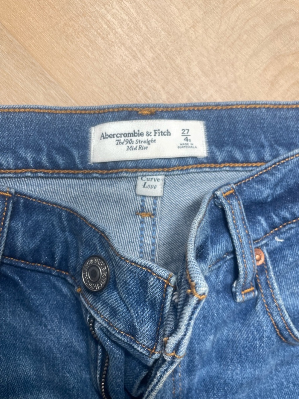 Abercrombie Curve Love 90s Straight Jeans 27  Raw Hem Mid Rise - Picture 2 of 8